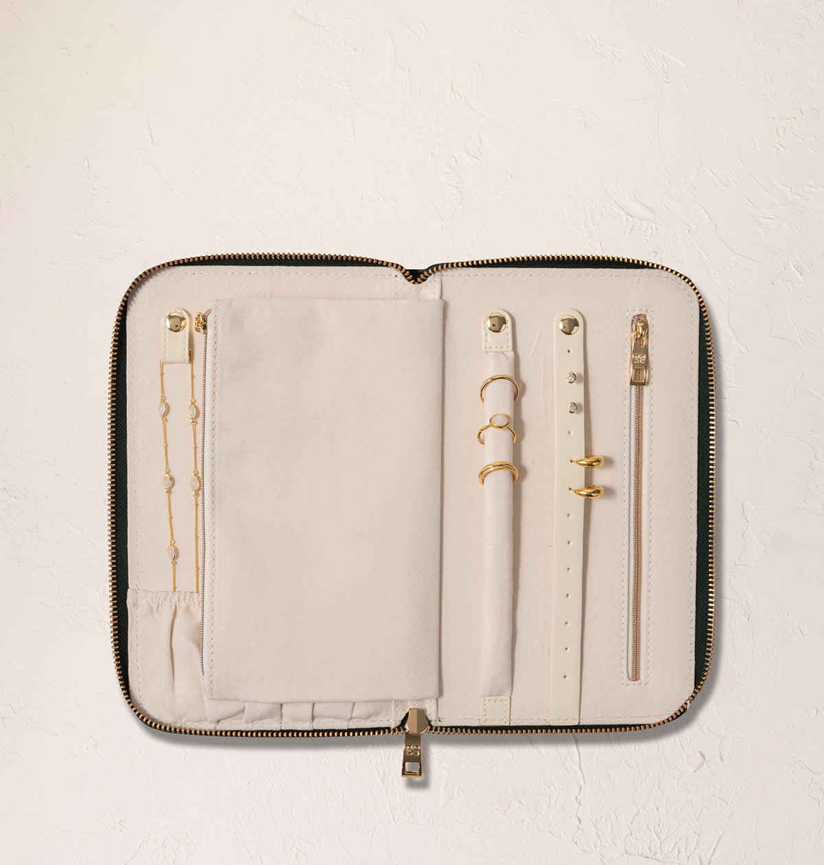 Wild Wonders Jewellery Case