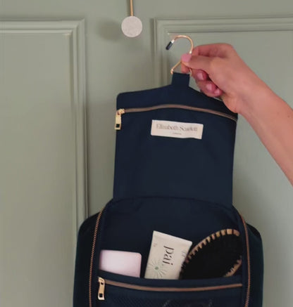 Turtle Conservation Hanging Wash Bag