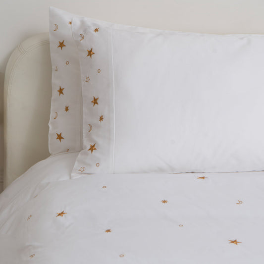 Luxury Soft Cotton Sateen Bedding Set: Elizabeth Scarlett 1