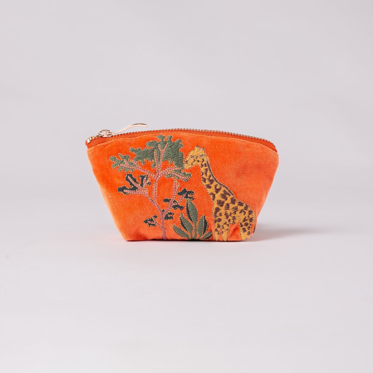【送料関税込】Elizabeth Scarlett / Grapevine Coin Purse Elizabeth Scarlett Green Shell Embroidered Coin Purse