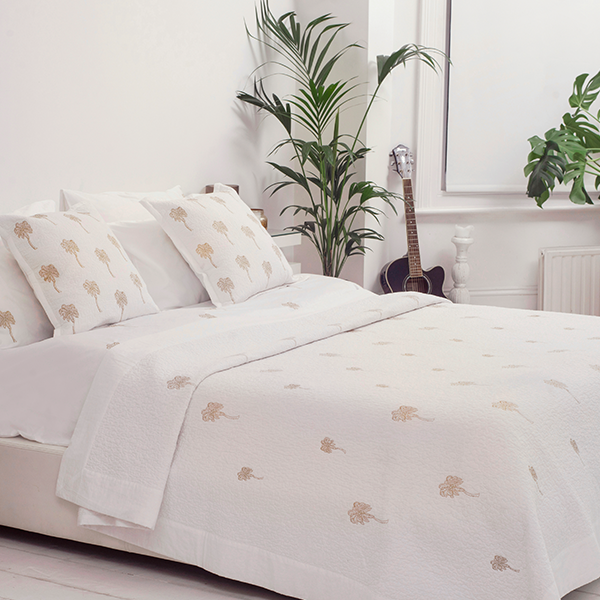 Luxury Soft Cotton Sateen Bedding Cushion Quilt 2