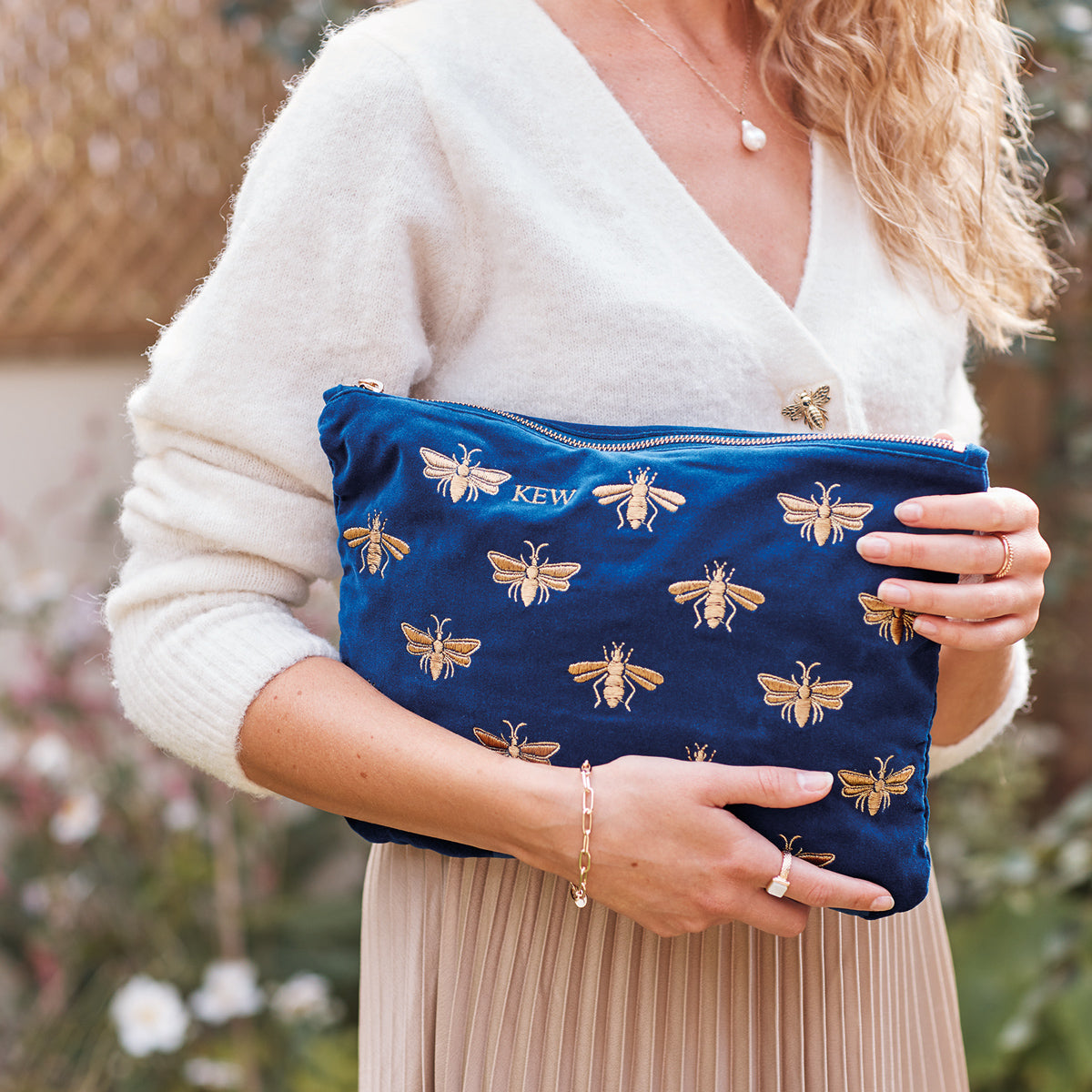 Honey Bee Maxi Pouch