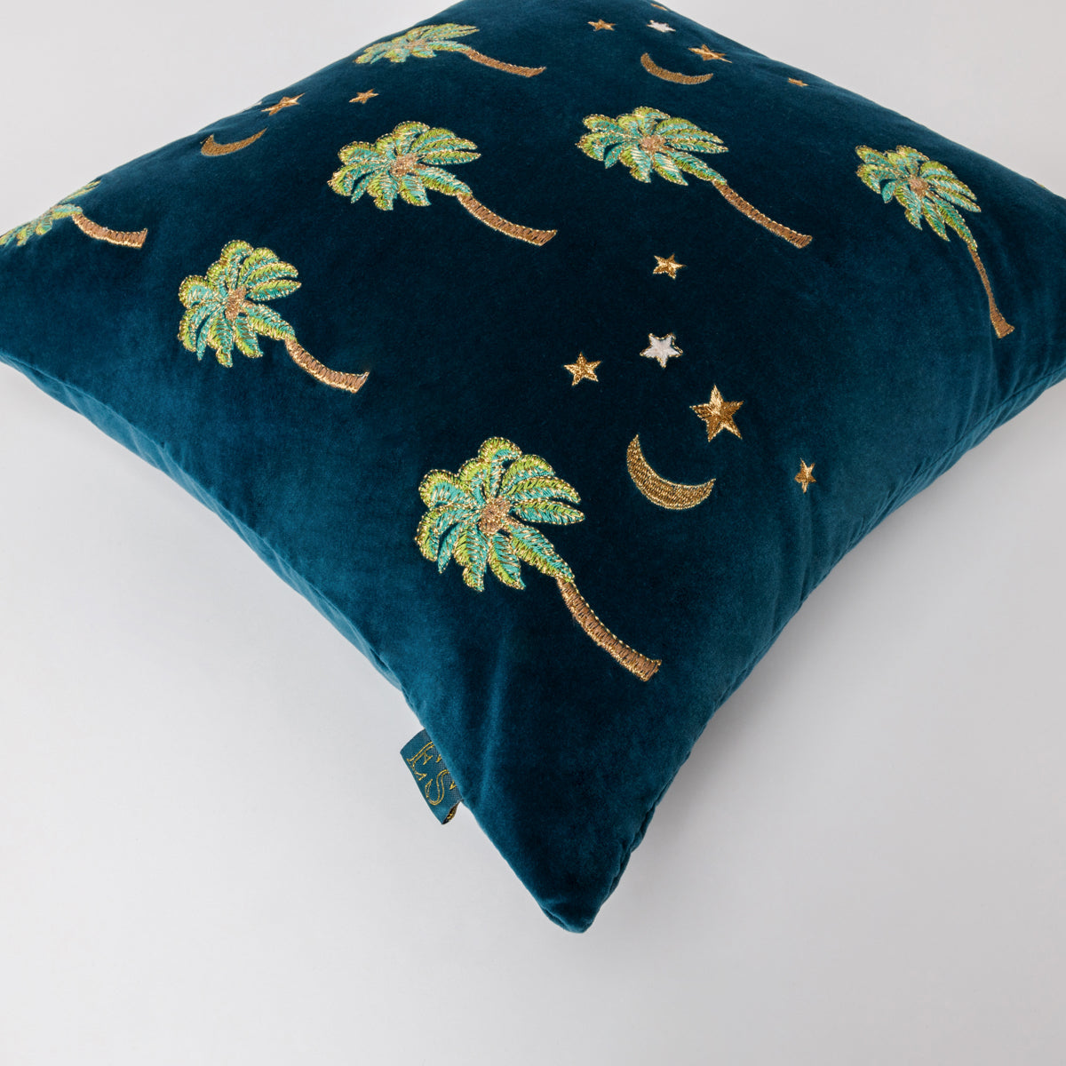 color_teal